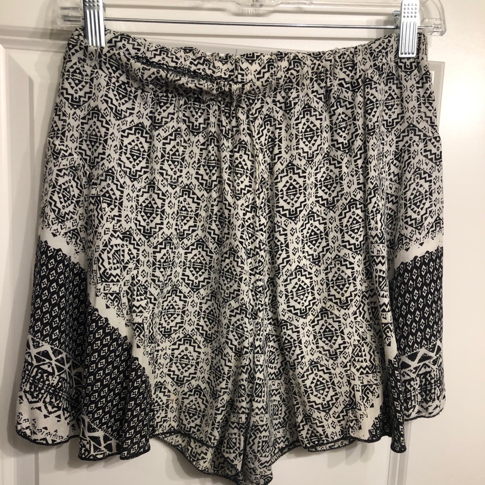 White and black flowy shorts